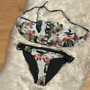 Tropical themed bikini criss cross back straps padded